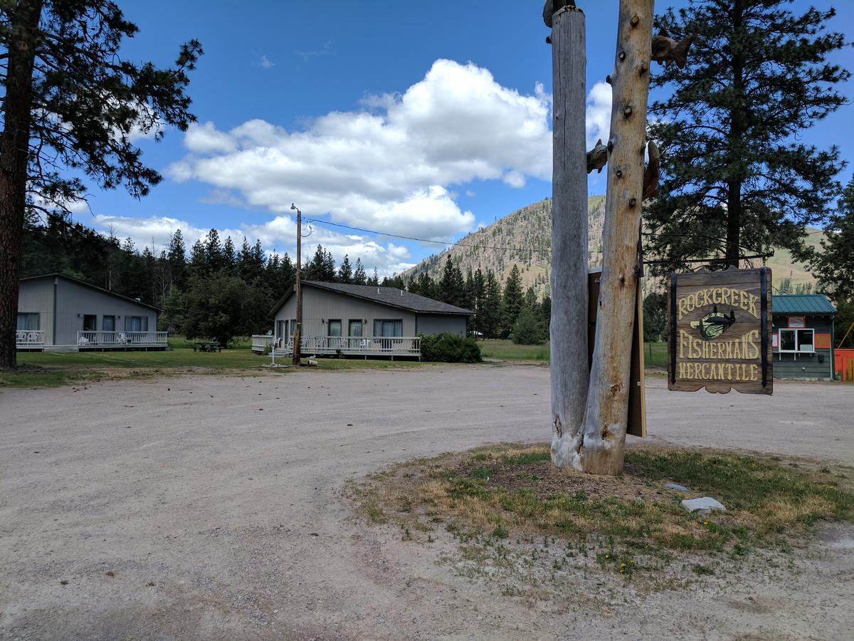 Rock Creek Mercantile & Motel Clinton Екстер'єр фото